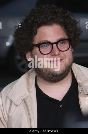 April 2008 - Hollywood, Kalifornien, USA - JONAH HILL bei der Weltpremiere von „Forgetting Sarah Marshall“ im Grauman's Chinese Theatre in Hollywood. (Kreditbild: © Glenn Weiner/ZUMA Press) Stockfoto
