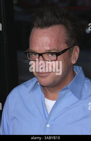 April 2008 - Hollywood, Kalifornien, USA - TOM ARNOLD bei der Uraufführung von „Forgetting Sarah Marshall“ im Grauman's Chinese Theatre in Hollywood. (Kreditbild: © Glenn Weiner/ZUMA Press) Stockfoto