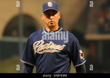 22. April 2008: Houston, Texas, USA - BUD BLACK, Trainer der San Diego Padres, kehrt nach einem Spielwechsel gegen die Houston Astros im Minute Maid Park zurück. (Bild: © Tom Mayes/Cal Sport Media/ZUMA Press) Stockfoto