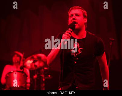19. Juni 2007: Belgrad, Serbien - Musiker der britischen Band Kaiser Chiefs treten in der Belgrader Arena mit anderen serbischen Bands auf. (Bild: © Russell Gordon/ZUMA Press) Stockfoto