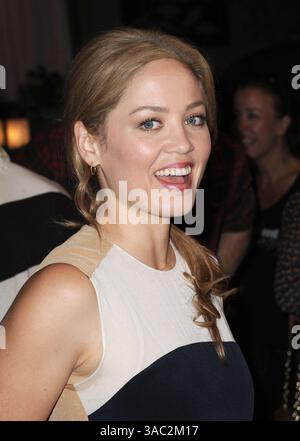 Erika Christensen bei NBC's 'Parenthood' 100. Folge Kuchen-Zeremonie in den Universal Studios in Universal City, Kalifornien - 07. November 2014 Stockfoto