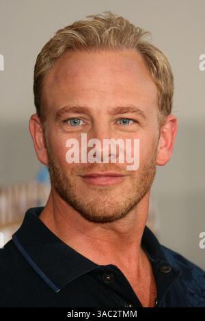 12. Juli 2007 - Hollywood, CA, USA - Schauspieler IAN ZIERING kommt bei der Hollywood-Premiere „I Now Pronounce You Chuck & Larry“ in Universal City im Gibson Auditorium an. (Kreditbild: © Glenn Weiner/ZUMA Press) EINSCHRÄNKUNGEN: UK, Australien, Kanada und Deutschland SIND BERECHTIGT! Stockfoto