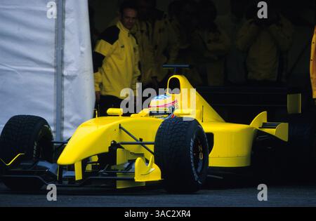 Takuma Sato (JPN). Jordan Honda EJ12 First Test, Silverstone 21. Januar 2002. (Kreditbild: ©Sutton Motorsports/ZUMA Press) Stockfoto