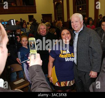 7. Dezember 2007: Der hoffnungsvolle Republikaner Sen John McCain, der in Bedford (New Hampshire) im US-Bundesstaat New Hampshire (Credit Image: Stockfoto