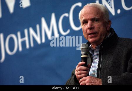 7. Dezember 2007: Der hoffnungsvolle Republikaner Sen John McCain, der in Bedford (New Hampshire) im US-Bundesstaat New Hampshire (Credit Image: Stockfoto