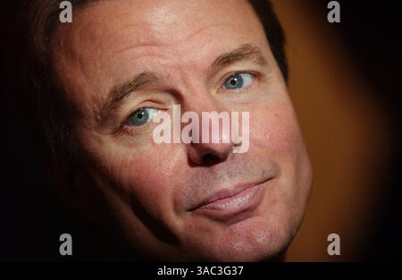 8. Dezember 2007: New Hampshire Democratic Presidential Hopeful ehemaliger US-Senator John Edwards (D-NC) Kampagnen in New Hampshire (Credit Image: Stockfoto