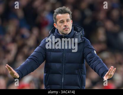 London, Großbritannien. April 2025. Arsenal gegen Fulham - Premier League - Emirates Stadium. Fulham Manager Marco Silva. Bildnachweis: Mark Pain / Alamy Live News Stockfoto