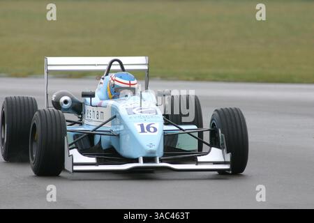 Rob Austin (GBR) Menü F3 Motorsport..British Formula 3 Testing, 4. März 2003, Snetterton, England..DIGITALES BILD. (Kreditbild: ©Sutton Motorsports/ZUMA Press) Stockfoto