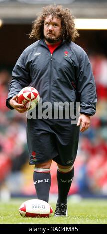 23. Februar 2008: Cardiff, Vereinigtes Königreich - ADAM JONES aus Wales während des RBS 6 Nations-Spiels zwischen Wales und Italien im Millennium Stadium in Cardiff, Wales. (Kreditbild: © Simon Bellis/Cal Sport Media/ZUMA Press) Stockfoto