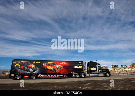 28. Februar 2008: UAW-Dodge 400 Las Vegas Motor Speedway Las Vegas, NV - der Texaco Havoline Team-Spediteur macht sich auf den Las Vegas Motor Speedway in Las Vegas, NV. (Kreditbild: © Cal Sport Media/ZUMA Press) Stockfoto