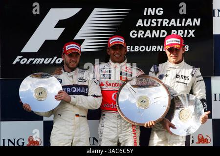 Das Podium (L bis R): Nick Heidfeld (GER) BMW sauber F1, Zweiter; Lewis Hamilton (GBR) McLaren, Rennsieger; Nico Rosberg (GER) Williams, Dritter... Grand Prix von Australien, Rd 1, Rennen, Albert Park, Melbourne, Australien, Sonntag, 16. März 2008. Stockfoto
