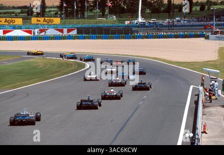 Start des Rennens...Formel-1-Weltmeisterschaft, GP Frankreich, Magny Cours, Frankreich, 28. Juni 1998 (Credit Image: ©Sutton Motorsports/ZUMA Press) Stockfoto