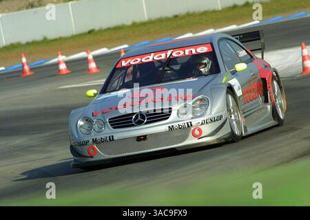 Der amtierende DTM-Champion Bernd Schneider (GER) macht den neuen AMG Mercedes CLK auf Herz und Nieren..DTM 2002, Vorsaisonprüfung, Hockenheim, 3. April 2002..DIGITALES BILD (Credit Image: ©Sutton Motorsports/ZUMA Press) Stockfoto