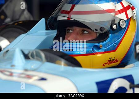 Rob Austin (GBR) Menü F3 Motorsport, bereitet sich auf Rennen 2 vor. British F3 Winter Series, Silverstone, England, 9. November 2002..DIGITALES BILD. (Kreditbild: ©Sutton Motorsports/ZUMA Press) Stockfoto