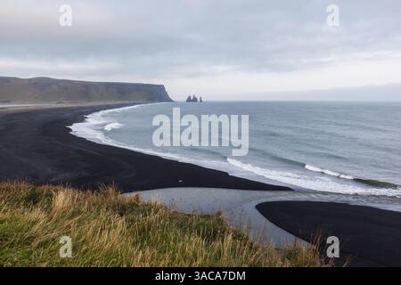 Reynisfjara Black Sand Beach im Süden Islands Stockfoto