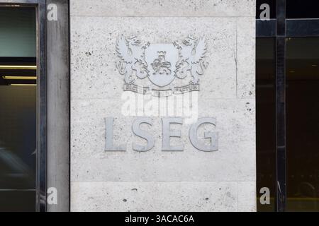 London, Großbritannien. April 2025. Allgemeine Ansicht der London Stock Exchange Group (LSEG), dass Trump-Zölle weltweit zu einem Rückgang der Aktienmärkte führen. Quelle: Vuk Valcic/Alamy Live News Stockfoto