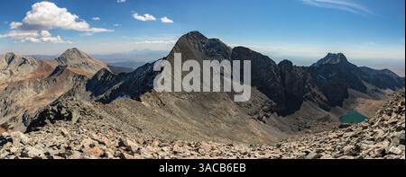 Dieses malerische Panorama zeigt den Colorado 14er Blanca Peak, den höchsten Berg in der Sangre de Cristo Range. Stockfoto