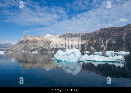 Westgrönland, Baffin Bay, Malerischer Uummannaq Fjord. Zweitgrößtes Fjordsystem in Grönland. Stockfoto