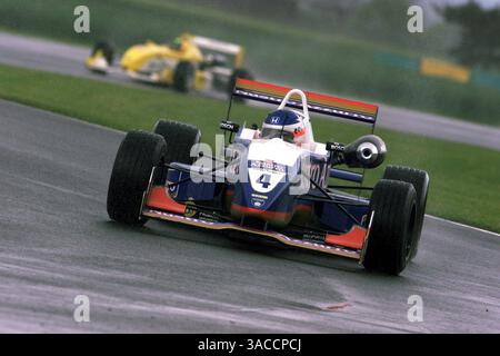 Richard Antinucci (USA) Manor Motorsport. 2. Platz Runde 9. Britische Formel-3-Meisterschaft. Croft, England 25-26. Mai 2002, 5,7 MB Digitalbild (Credit Image: ©Sutton Motorsports/ZUMA Press) Stockfoto