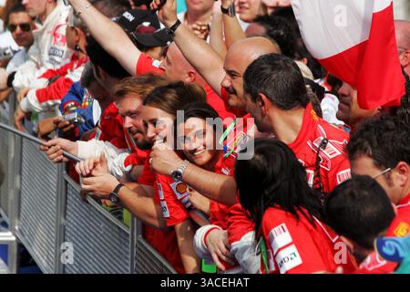 Ferrari feiert im parc Ferme... Grand Prix von Malaysia, Rd 2, Rennen, Sepang, Malaysia, Sonntag, 23. März 2008. Stockfoto