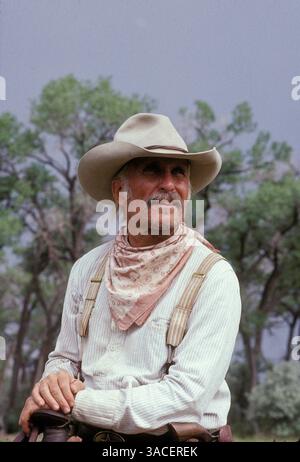Juni 1989: Brackettville, Texas, USA - US-amerikanischer Oscar-Gewinner ROBERT DUVALL als Gus McCrae in der CBS-Miniserie Lonesome Dove 1989 unter der Regie des Australiers Simon Wincer. (Bild: © Bernard Fallon/ZUMA Press) Stockfoto