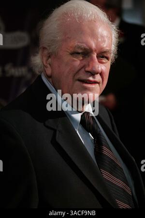 Januar 2005 - Hollywood, Kalifornien, USA - Charles Durning - 2005 Palm Springs International Film Festival. Stockfoto
