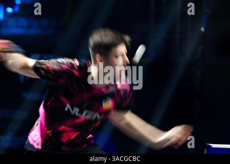 Chennai, Indien. 30. März 2025. Der 18-jährige Oh Jun-sung triumphierte in einem packenden Siebenspiel für Männer im Singles gegen den französischen Konkurrenten Thibault Poret Stockfoto