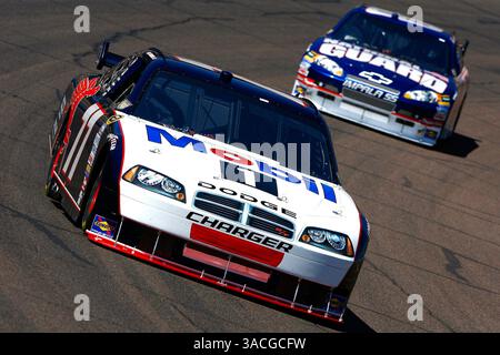 April 2008 - Avondale, Arizona, USA - SAM HORNISH JR. Während der Eröffnungssitzung im Sprint Cup auf dem Phoenix International Raceway für den Subway Fresh Fit 500. Subway Fresh Fit 500 Phoenix International Raceway, Avondale, AZ. (Bild: © Russell LaBounty/Cal Sport Media/ZUMA Press) Stockfoto