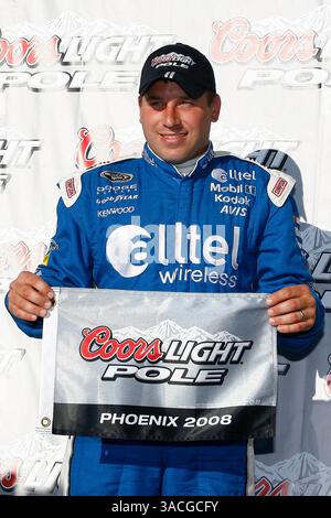 10. April 2008: Avondale, Arizona, USA: RYAN NEWMAN eroberte die Pole für den Subway Fresh Fit 500 auf dem Phoenix International Raceway. Subway Fresh Fit 500 Phoenix International Raceway, Avondale, AZ. (Bild: © Russell LaBounty/Cal Sport Media/ZUMA Press) Stockfoto
