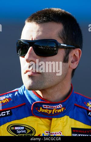 April 2008 - Avondale, Arizona, USA - DARIO FRANCHITTI während der Qualifikation für den Subway Fresh Fit 500 bei PIR. Subway Fresh Fit 500 Phoenix International Raceway, Avondale, AZ. (Bild: © Russell LaBounty/Cal Sport Media/ZUMA Press) Stockfoto