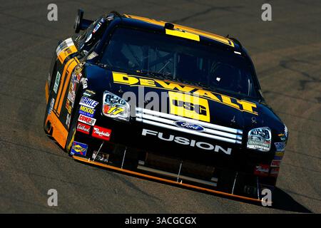 April 2008 - Avondale, Arizona, USA - MATT KENSETH während der Eröffnungsübung im Sprint Cup für den Subway Fresh Fit 500 bei PIR. Subway Fresh Fit 500 Phoenix International Raceway, Avondale, AZ. (Bild: © Russell LaBounty/Cal Sport Media/ZUMA Press) Stockfoto