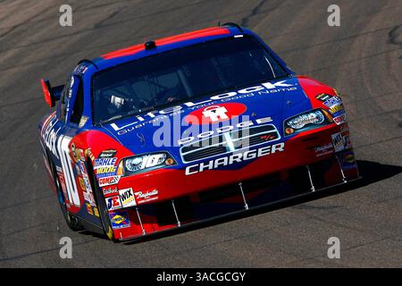 April 2008 – Avondale, Arizona, USA – PATRICK CARPENTIER während der ersten Sprint Cup-Trainingseinheit für den Subway Fresh Fit 500. Subway Fresh Fit 500 Phoenix International Raceway, Avondale, AZ. (Bild: © Russell LaBounty/Cal Sport Media/ZUMA Press) Stockfoto