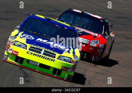 April 2008 - Avondale, Arizona, USA - ROBBY GORDON während der Eröffnungsübung im Sprint Cup beim Phoenix International Raceway Subway Fresh Fit 500 Phoenix International Raceway, Avondale, AZ. (Bild: © Russell LaBounty/Cal Sport Media/ZUMA Press) Stockfoto