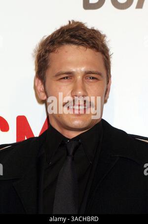 09. Februar 2008 – Los Angeles, Kalifornien, USA – der Schauspieler JAMES FRANCO kommt bei der Eröffnung des Broad Contemporary Art Museum in Los Angeles, Kalifornien. (Bild: © Krista Kennell/ZUMA Press) Stockfoto