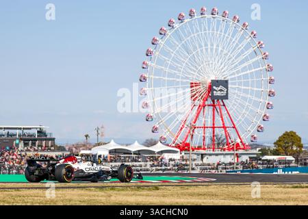 Suzuka, Japan. April 2025. Rennbulls-Pilot Tsunoda Yuki aus Japan fährt während des Trainings des Formel 1 Grand Prix 2025 auf dem Suzuka Circuit in Suzuka, Japan, 4. April 2025. Quelle: Qian Jun/Xinhua/Alamy Live News Stockfoto