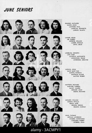 Das Kardinaljahrbuch der Marshall High School 1943 zeigt Schüler, Lehrer, Leichtathletik, Vereine und Schulveranstaltungen aus dem Schuljahr 1942-1943. Stockfoto