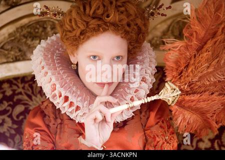 Datum der Freigabe: 12. Oktober 2007. FILMTITEL: Elizabeth: The Golden Age - STUDIO: Filme/Universal Titelbilder arbeiten. PLOT: Eine Erforschung der Beziehung zwischen Elizabeth I (Blanchett) und der Abenteurer Sir Walter Raleigh (Owen). Im Bild: CATE BLANCHETT als Königin Elizabeth ich. Stockfoto