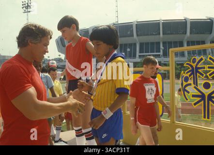 30. Juni 1990: Los Angeles, CA, USA: Bodybuilder und Schauspieler Arnold Schwarzenegger. (Foto: © Mario Ruiz/ZUMA Press) Stockfoto