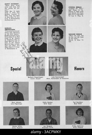 Das Echowan Yearbook 1957 der St. Louis Park High School zeigt Schüler, Lehrer, Vereine, Leichtathletik und wichtige Veranstaltungen aus dem akademischen Jahr 1957-1958. Stockfoto