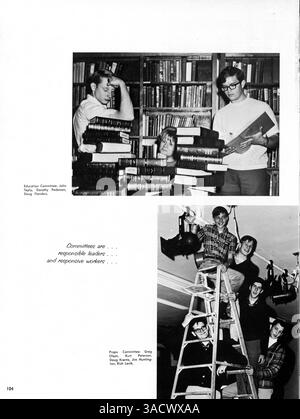 Das Jahrbuch „Antler“ der Minnehaha Academy 1968 enthält Bilder und Geschichten von Studenten, Lehrkräften, Leichtathletik, Clubs und wichtigen Ereignissen aus dem Schuljahr 1967-1968. Stockfoto