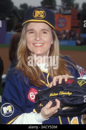 Januar 1995 – Los Angeles, Kalifornien, USA – Melissa Etheridge beim MTV 6th Rock and Jock Softball Game (Bild: Kathy Hutchins/ZUMAPRESS.com) Stockfoto