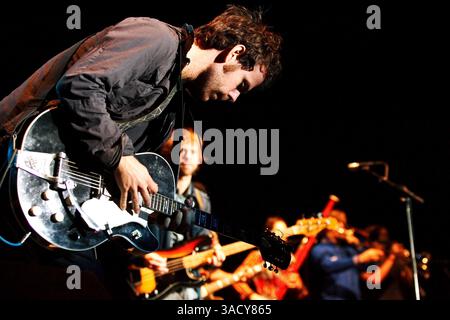 September 2008 – San Diego, Kalifornien, USA – AARON DESSNER von der Indie-Rock-Band „The National“ tritt beim Street Scene Musikfestival 2008 in San Diego, Kalifornien auf (Bild: Jerod Harris/ZUMAPRESS.com) Stockfoto