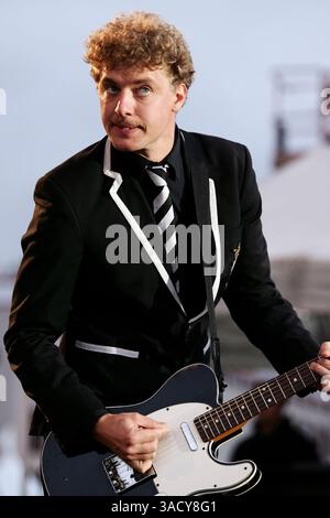 September 2008 – San Diego, Kalifornien, USA – NIKLAS ALMQVIST DER schwedischen Rockband „The Hives“ tritt beim Street Scene Musikfestival 2008 in San Diego, Kalifornien auf (Bild: Jerod Harris/ZUMAPRESS.com) Stockfoto