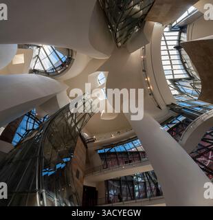 Bilbao, Spanien, berühmte Decke des Guggenheim Museums in Bilbao, Baskenland, entworfen von Frank Gehry Stockfoto