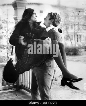 Ali MacGraw, Ryan O'Neal, am Set des Films, Love Story, Paramount Pictures, 1970 Stockfoto