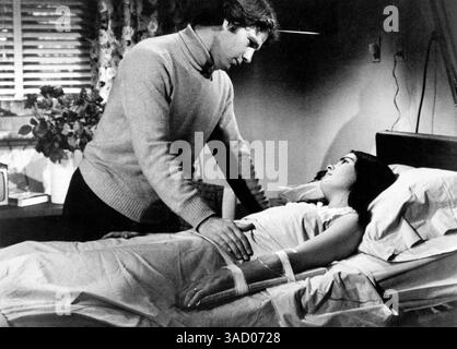 Ryan O'Neal, Ali MacGraw, am Set des Films Love Story, Paramount Pictures, 1970 Stockfoto