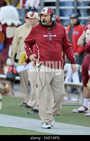 November 2011 – Boston, Massachusetts, USA S - Frank Spaziani Head Coach besiegelt den Deal, Boston besiegt North Carolina 14-10 (Foto: © Jim Melito/Southcreek/ZUMAPRESS.com) Stockfoto