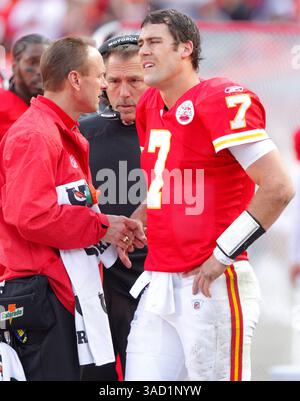 13. November 2011: Matt Cassel #07 von Kansas City während des NFL-Spiels zwischen den Denver Broncos und den Kansas City Chiefs im Arrowhead Stadium in Kansas City MO (Foto: © Kyle Rivas/Cal Sport Media/ZUMAPRESS.com) Stockfoto