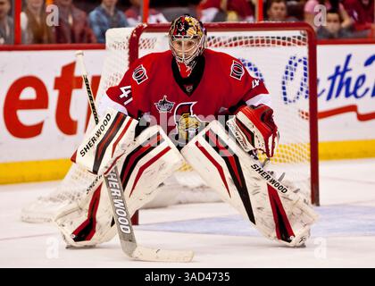 7. Dezember 2011: Ottawa, Ottawa, Kanada: Ottawa, Torwart Craig Anderson (41), während der Aktion zwischen den Senatoren und Capitals. (Bild: © Leon Switzer/Southcreek/ZUMAPRESS.com) Stockfoto