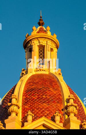Valencia Rathaus Kuppel oder Kuppel, Plaza del Ayuntamiento, Valencia, Spanien. Stockfoto
